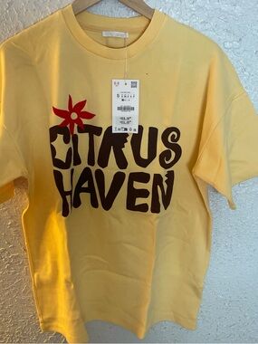 Citrus Haven Graphic Tee - Yellow